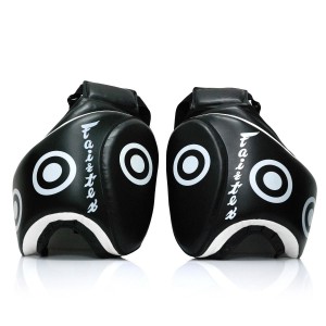 TP3 Костюм тренера для Лоу-Кик. Fairtex Thigh Pads